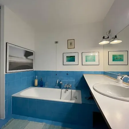 Grande In Area Storica Di Apartman