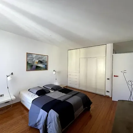 Grande In Area Storica Di Apartman Bergamo